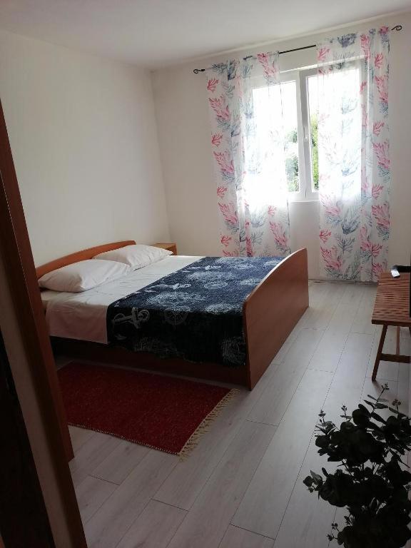 App For 2 Apartment Bibinje Luaran gambar
