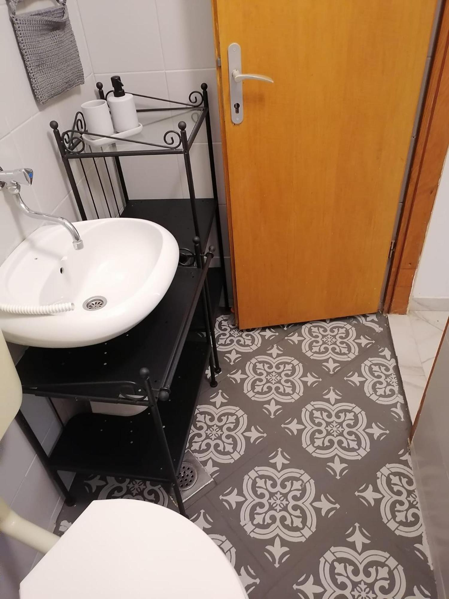 App For 2 Apartment Bibinje Luaran gambar